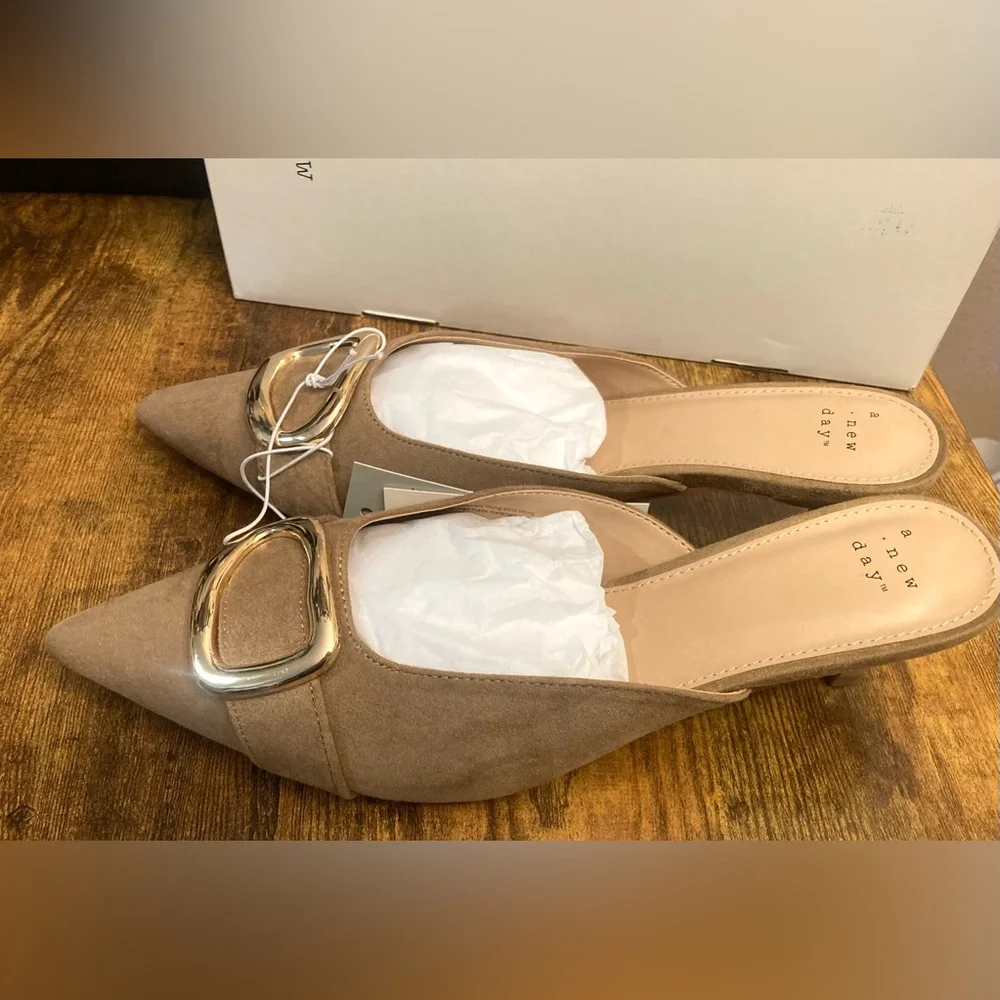 Women’s Larissa Pointed Toe Mule Heels – a New Day™ Beige Size 8.5 new - Picture 6 of 8